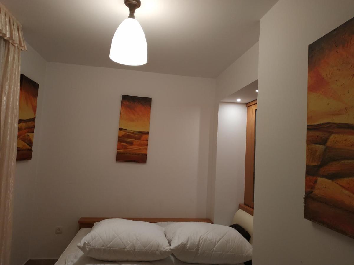 Apartament Zoya + Garaz กรินีซา ดรอยจ์ ภายนอก รูปภาพ